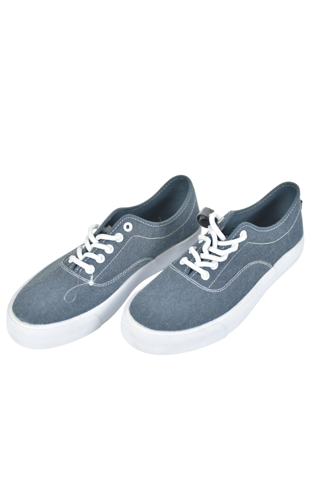 Women’s Náutica tennis shoes