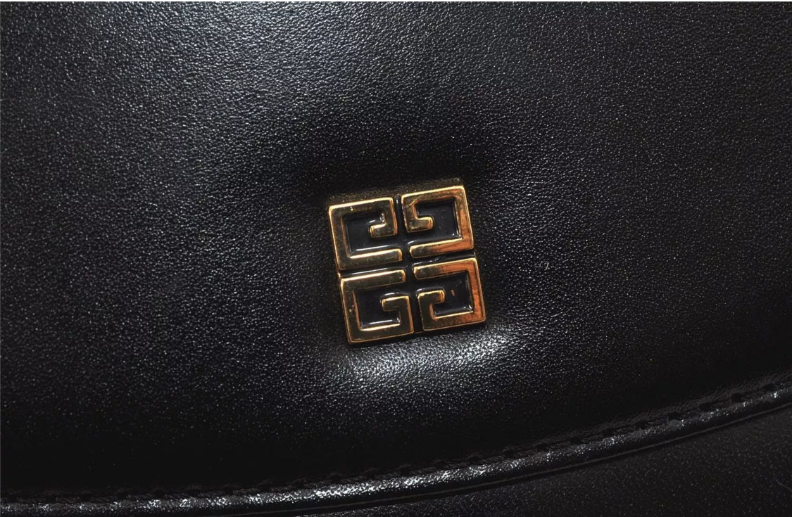 GIVENCHY SACS Leather Shoulder Cross Body Bag Purse Vintage