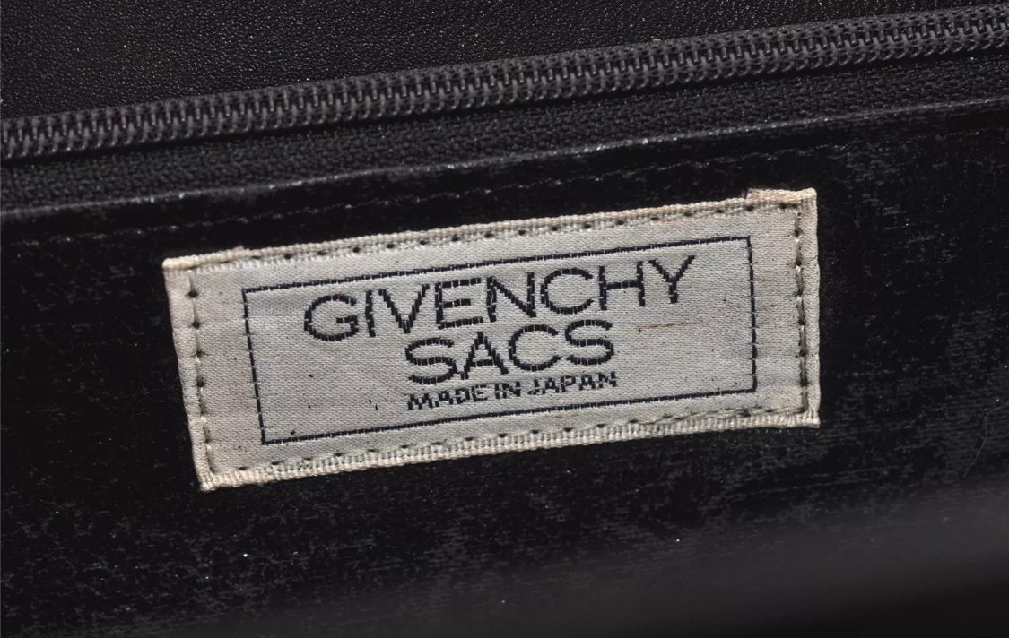 GIVENCHY SACS Leather Shoulder Cross Body Bag Purse Vintage