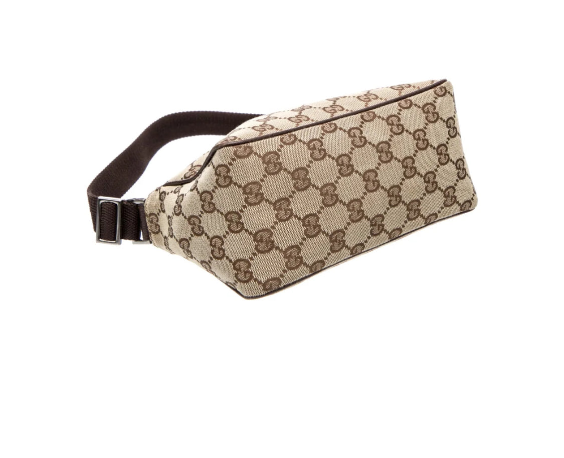 Gucci
GG Canvas Mini Pochette