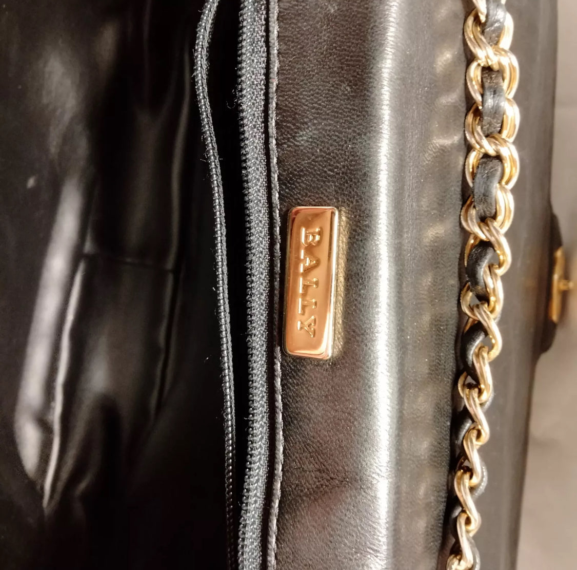 Bally Crossbody Bag                  Pre-owned