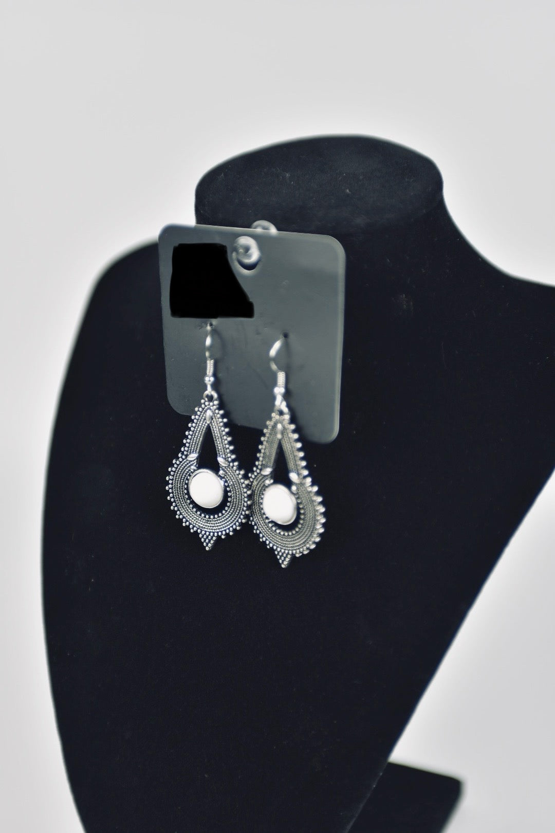 Women’s Fashion Silver Pearl Earrings