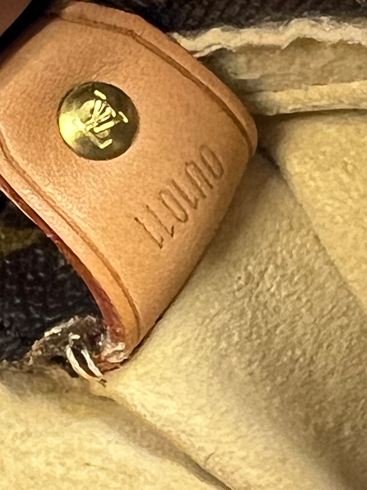 Pre-Owned Louis Vuitton Looping Monogram