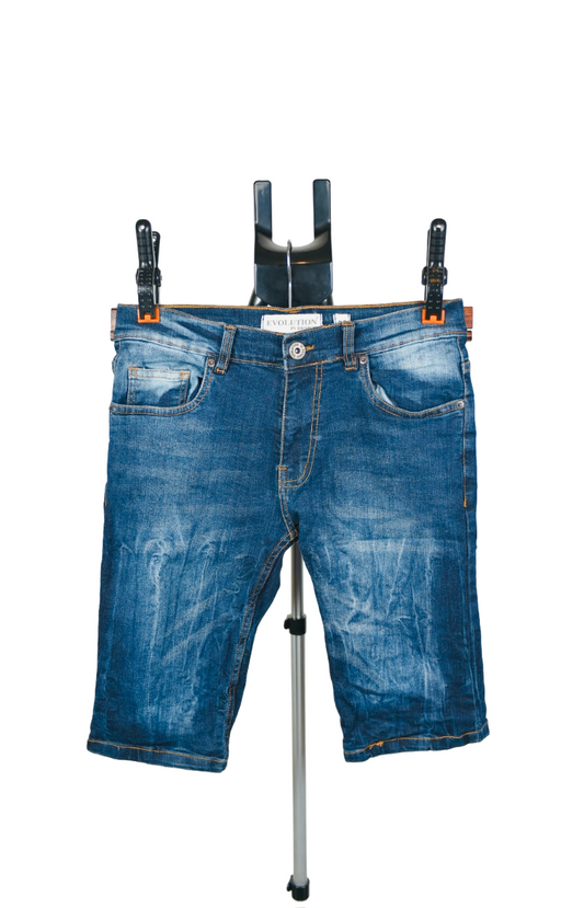 Evolution in Design Short Jeans