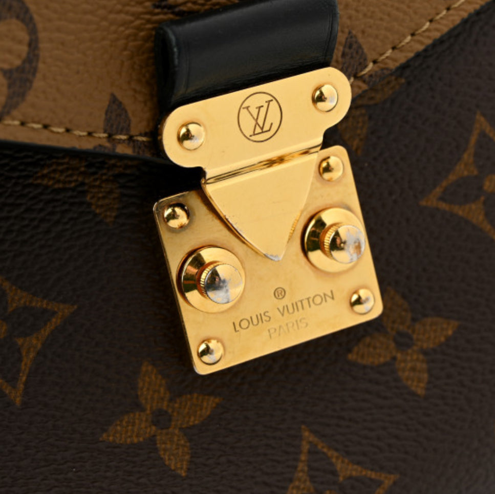 Louis Vuitton Pochette Metis Reverse Monogram ( Authentic)